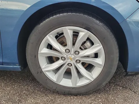 More photos of 2024 Chevrolet Malibu LT at Tom Gill Buick GMC, OH