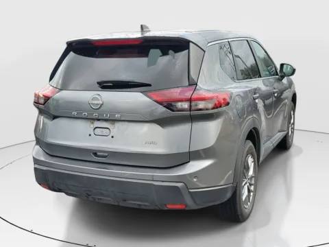 More photos of 2024 Nissan Rogue S at Tom Gill Buick GMC, OH