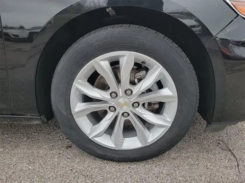 More photos of 2024 Chevrolet Malibu LT at Tom Gill Buick GMC, OH