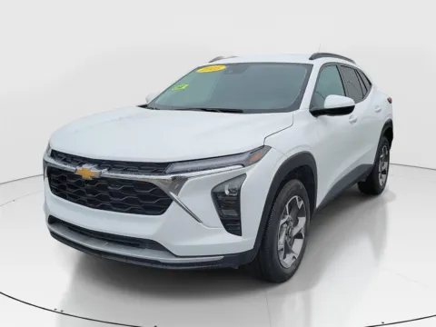 Photos of 2025 Chevrolet Trax LT for sale in Hamilton, OH at Tom Gill Buick GMC