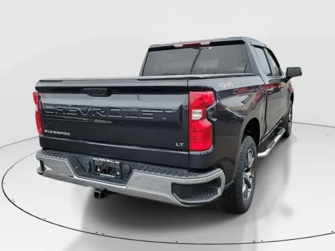 More photos of 2022 Chevrolet Silverado 1500 LT at Tom Gill Buick GMC, OH