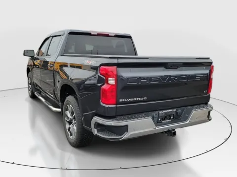 Another view of 2022 Chevrolet Silverado 1500 LT for sale in Hamilton, OH at Tom Gill Buick GMC