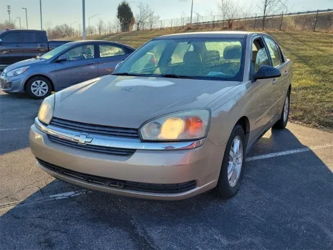 More photos of 2005 Chevrolet Malibu LS at Tom Gill Buick GMC, OH
