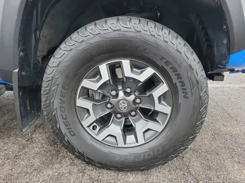 More photos of 2021 Toyota Tacoma SR at Tom Gill Buick GMC, OH