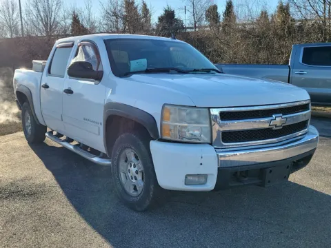 Photos of 2007 Chevrolet Silverado 1500 LT w/1LT for sale in Hamilton, OH at Tom Gill Buick GMC