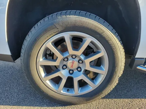 More photos of 2018 GMC Yukon Denali at Tom Gill Buick GMC, OH