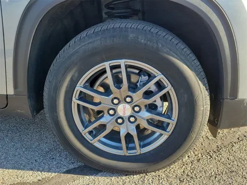 More photos of 2025 GMC Acadia FWD Elevation at Tom Gill Buick GMC, OH