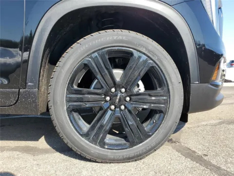 More photos of 2026 GMC Acadia AWD Elevation at Tom Gill Buick GMC, OH