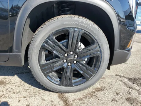 More photos of 2026 GMC Acadia FWD Elevation at Tom Gill Buick GMC, OH