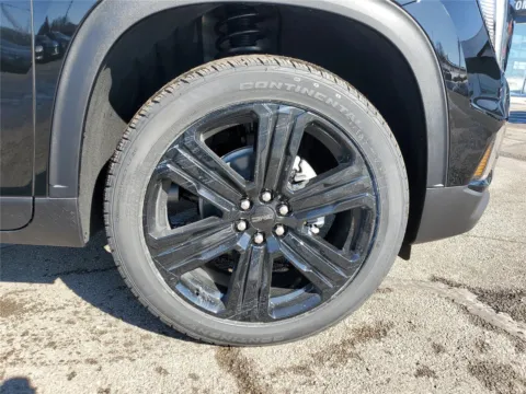 More photos of 2026 GMC Acadia FWD Elevation at Tom Gill Buick GMC, OH