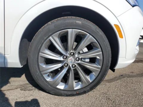 More photos of 2026 Buick Envista Avenir at Tom Gill Buick GMC, OH