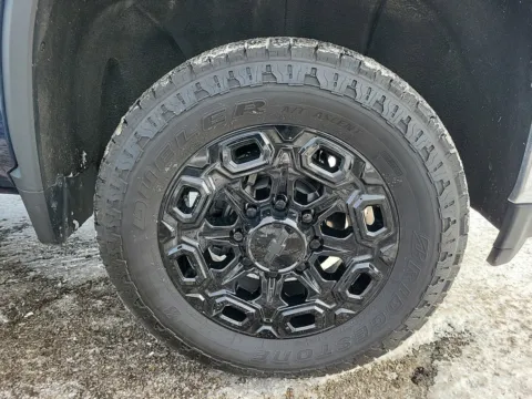 More photos of 2022 Chevrolet Silverado 2500HD LT at Tom Gill Buick GMC, OH