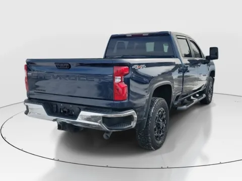 More photos of 2022 Chevrolet Silverado 2500HD LT at Tom Gill Buick GMC, OH