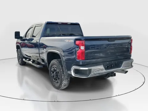 Another view of 2022 Chevrolet Silverado 2500HD LT for sale in Hamilton, OH at Tom Gill Buick GMC