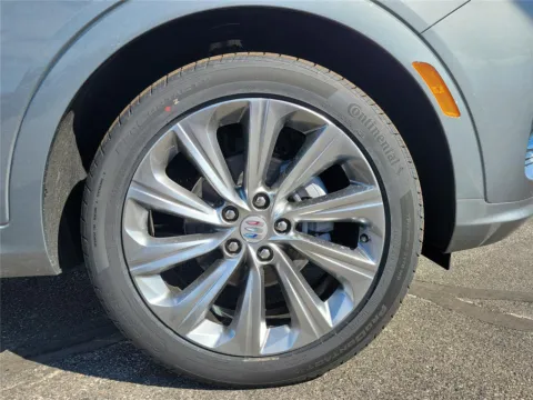 More photos of 2026 Buick Envista Avenir at Tom Gill Buick GMC, OH