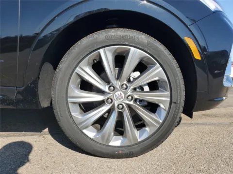 More photos of 2026 Buick Envista Avenir at Tom Gill Buick GMC, OH