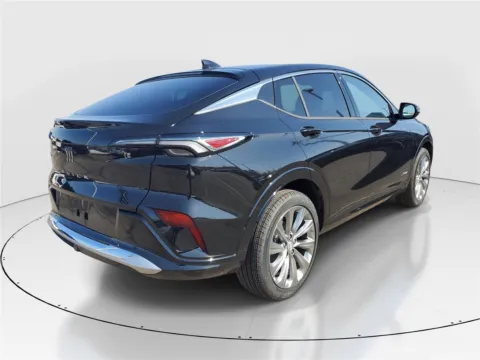 More photos of 2026 Buick Envista Avenir at Tom Gill Buick GMC, OH