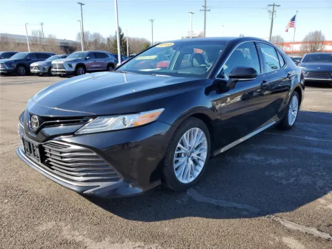 Photos of 2019 Toyota Camry XLE V6 for sale in Hamilton, OH at Tom Gill Buick GMC