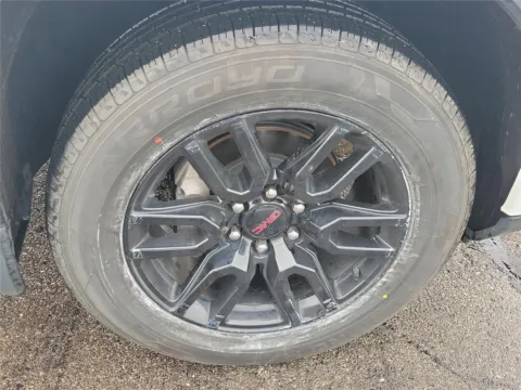 More photos of 2023 GMC Sierra 1500 Elevation at Tom Gill Buick GMC, OH