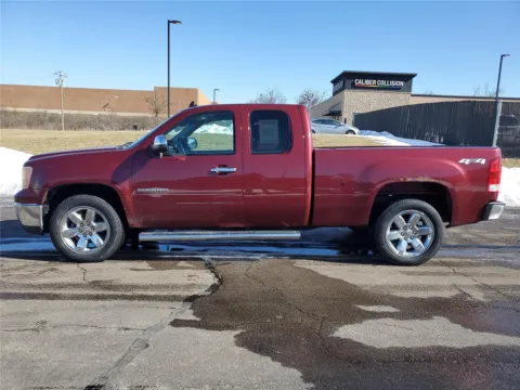 More photos of 2013 GMC Sierra 1500 SLE at Tom Gill Buick GMC, OH