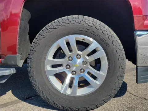 More photos of 2015 Chevrolet Silverado 1500 LT at Tom Gill Buick GMC, OH