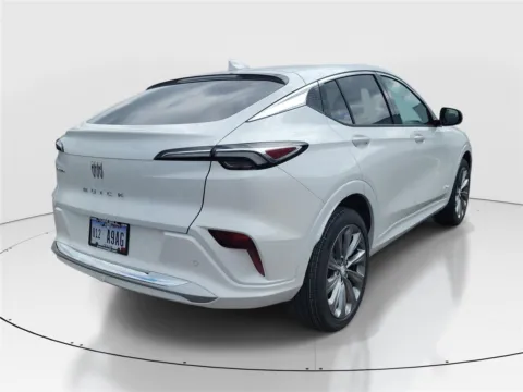 More photos of 2026 Buick Envista Avenir at Tom Gill Buick GMC, OH