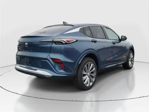 More photos of 2026 Buick Envista Avenir at Tom Gill Buick GMC, OH