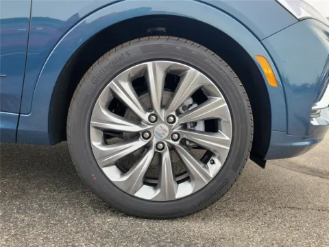 More photos of 2026 Buick Envista Avenir at Tom Gill Buick GMC, OH