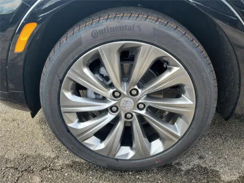 More photos of 2026 Buick Envista Avenir at Tom Gill Buick GMC, OH