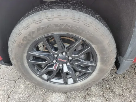 More photos of 2024 GMC Sierra 1500 Elevation at Tom Gill Buick GMC, OH