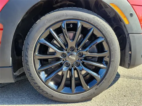 More photos of 2017 MINI Clubman Cooper S at Tom Gill Buick GMC, OH