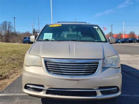 Photos of 2014 Chrysler Town & Country Touring for sale in Hamilton, OH at Tom Gill Buick GMC