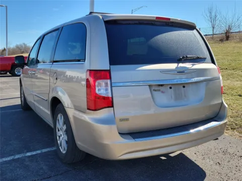 More photos of 2014 Chrysler Town & Country Touring at Tom Gill Buick GMC, OH
