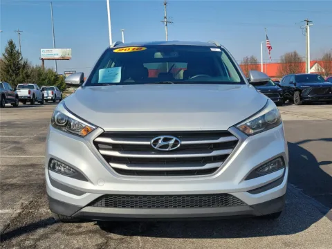 Photos of 2018 Hyundai Tucson SEL Plus for sale in Hamilton, OH at Tom Gill Buick GMC