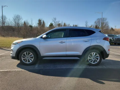 More photos of 2018 Hyundai Tucson SEL Plus at Tom Gill Buick GMC, OH