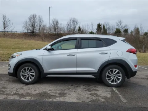 More photos of 2018 Hyundai Tucson SEL Plus at Tom Gill Buick GMC, OH