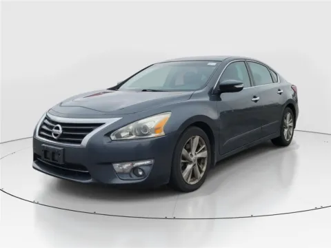 Photos of 2013 Nissan Altima 2.5 SL for sale in Hamilton, OH at Tom Gill Buick GMC