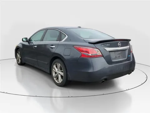 Another view of 2013 Nissan Altima 2.5 SL for sale in Hamilton, OH at Tom Gill Buick GMC