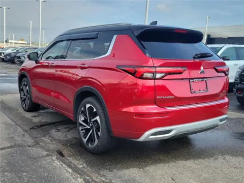 Another view of 2024 Mitsubishi Outlander SEL for sale in Hamilton, OH at Tom Gill Buick GMC