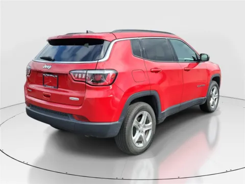 More photos of 2024 Jeep Compass Latitude at Tom Gill Buick GMC, OH