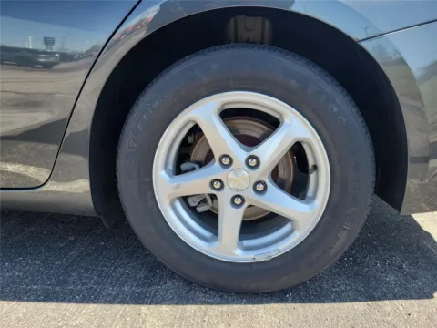 More photos of 2017 Chevrolet Malibu LS at Tom Gill Buick GMC, OH