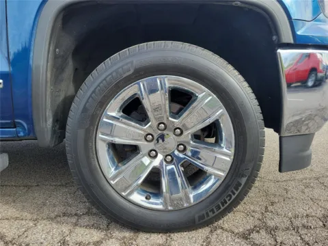 More photos of 2017 GMC Sierra 1500 SLT at Tom Gill Buick GMC, OH