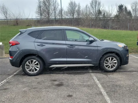 Gray 2018 Hyundai Tucson SEL for sale in Hamilton, OH