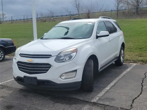 More photos of 2017 Chevrolet Equinox LT at Tom Gill Buick GMC, OH