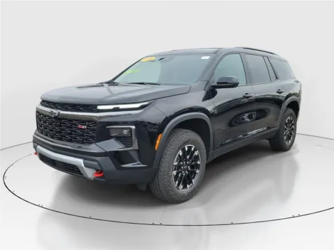 Photos of 2025 Chevrolet Traverse AWD Z71 for sale in Hamilton, OH at Tom Gill Buick GMC