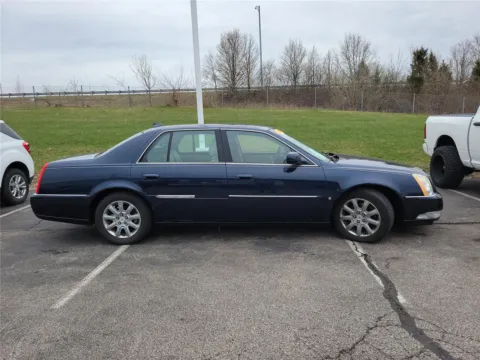 Blue 2009 Cadillac DTS w/1SB for sale in Hamilton, OH