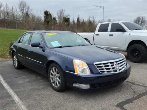 Photos of 2009 Cadillac DTS w/1SB for sale in Hamilton, OH at Tom Gill Buick GMC
