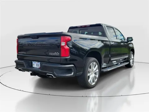 More photos of 2024 Chevrolet Silverado 1500 High Country at Tom Gill Buick GMC, OH