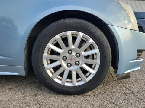 More photos of 2013 Cadillac CTS Sedan Luxury at Tom Gill Buick GMC, OH