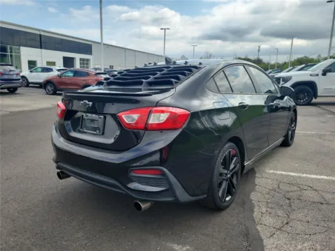 More photos of 2017 Chevrolet Cruze LT at Tom Gill Buick GMC, OH